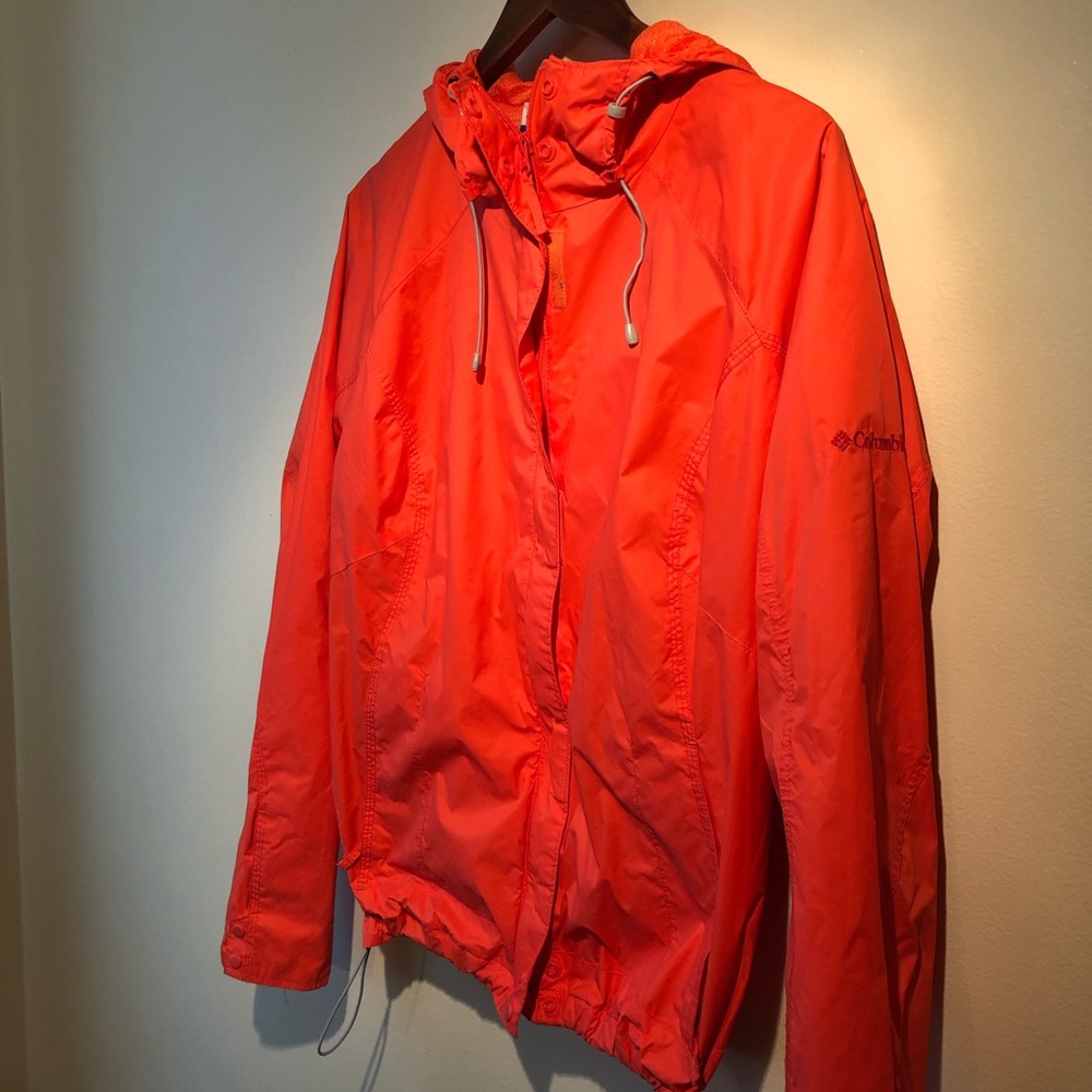 Columbia windbreaker 🔥